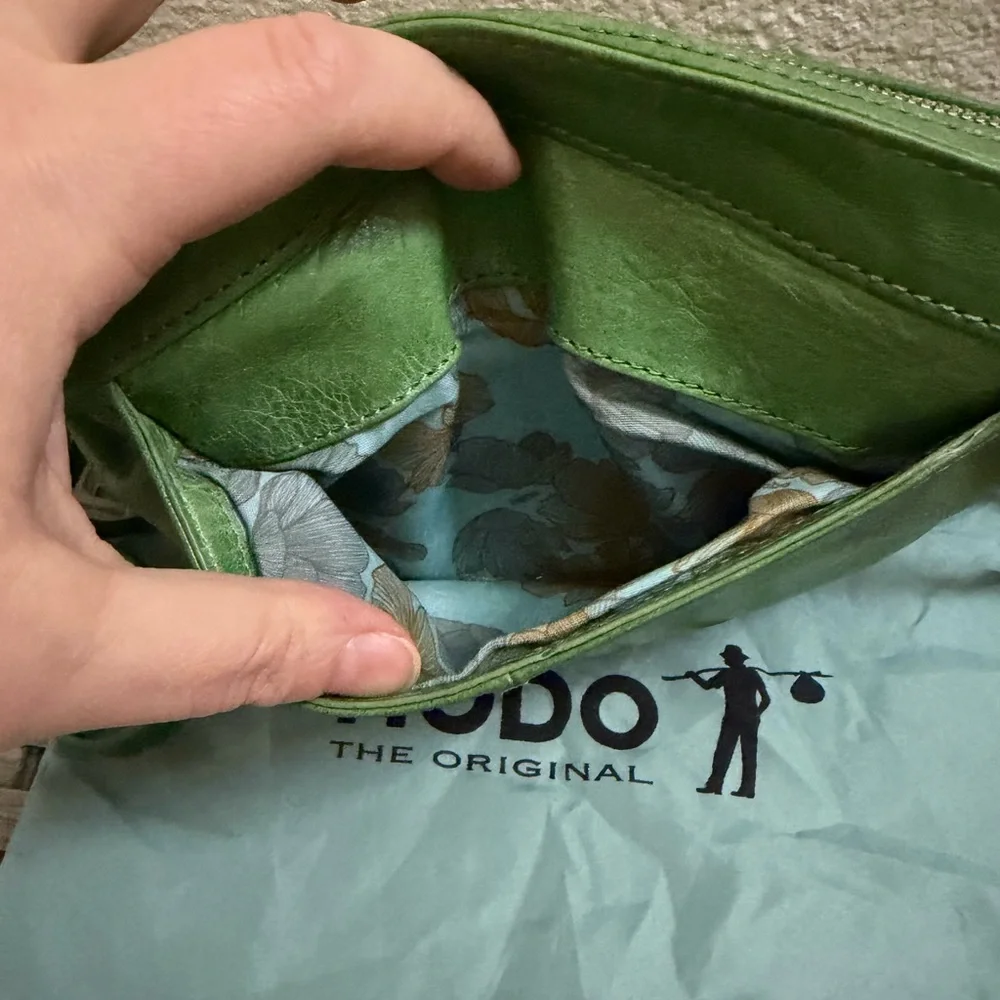 HOBO The Original Green Leather Crossbody Bag - Picture 9 of 16